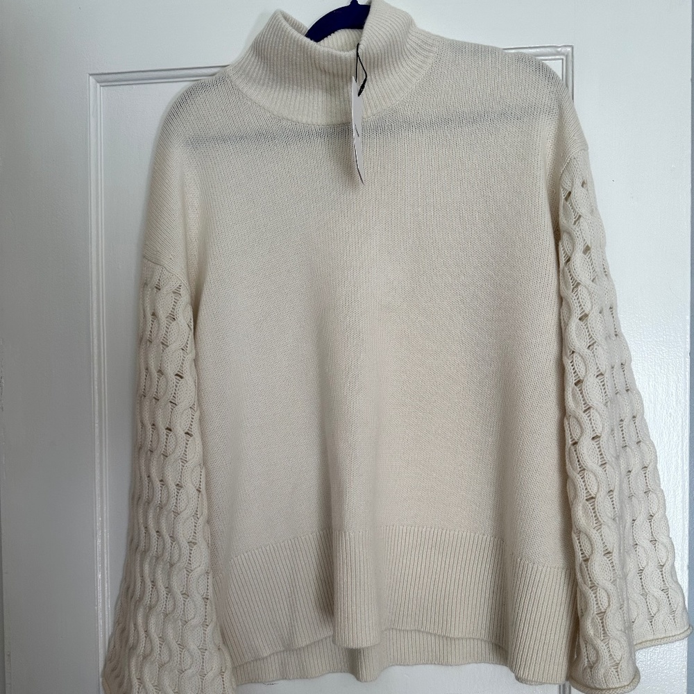 Brand new Theory cashmere sweater